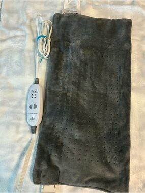 Sharper Image Calming Heat Pad w/Massage in Gray